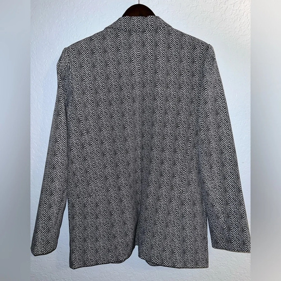 🌟HP 7/8🌟 WHBM - The Relaxed Blazer, Black w/Ecru Herringbone, Size 14 - Picture 6 of 10